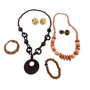 Vtg Wood Jewelry Boho Lot 2 Necklaces 2 Bracelets 2 Clip Earrings Artisan Hippie
